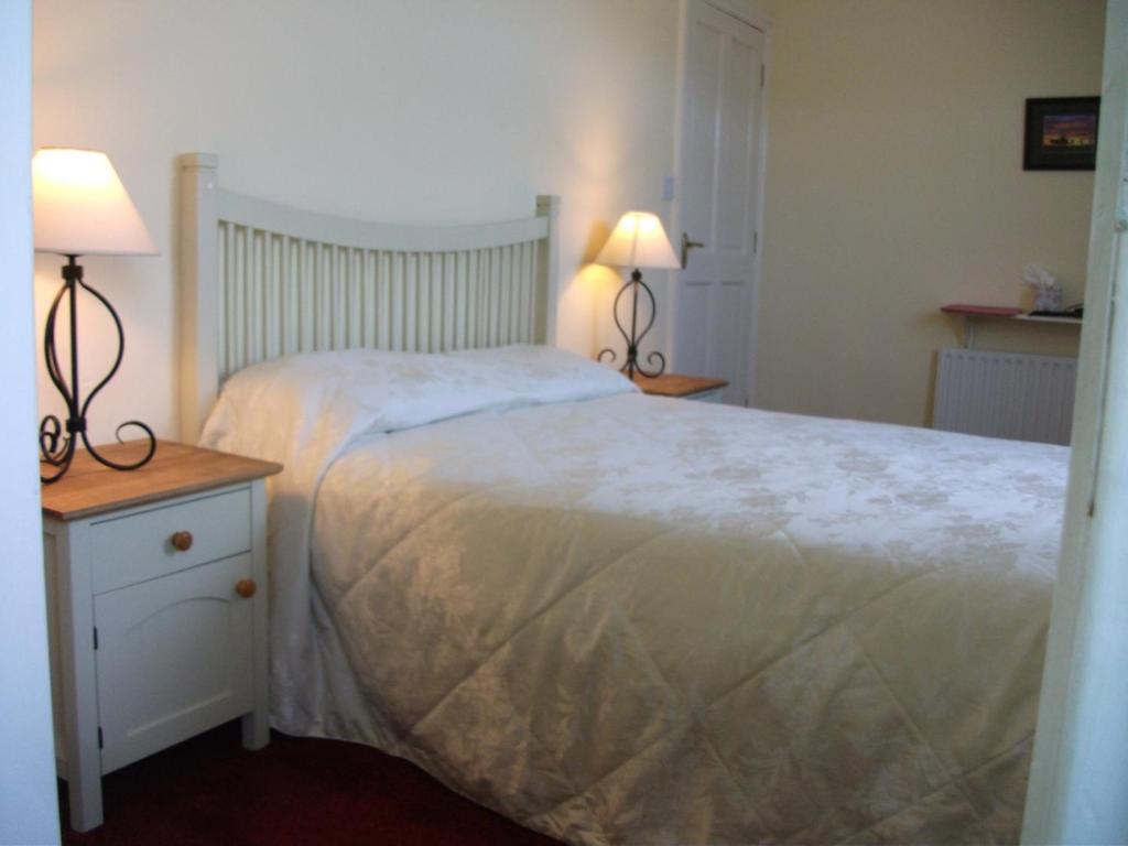 Riverdale Farmhouse Doolin Room photo
